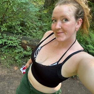 Meet your Posher, Bayley